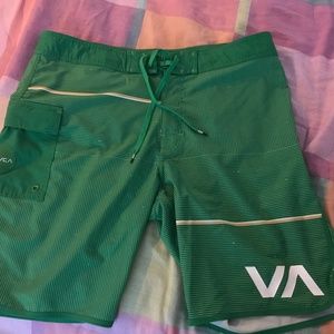 RVCA MMA SHORTS
